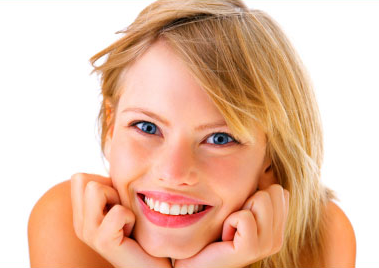 blond-smile-square